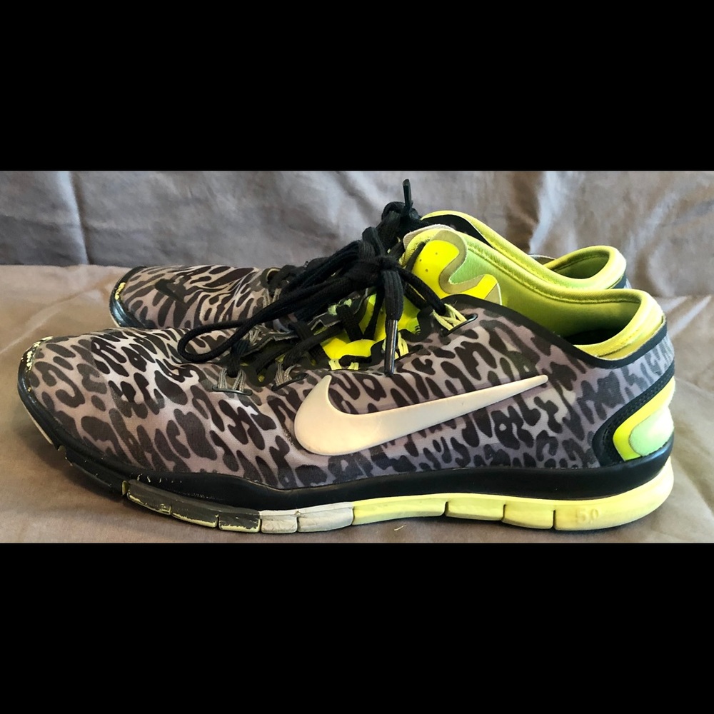 Nike Free TR Connect 2 size 8 women’s shoe